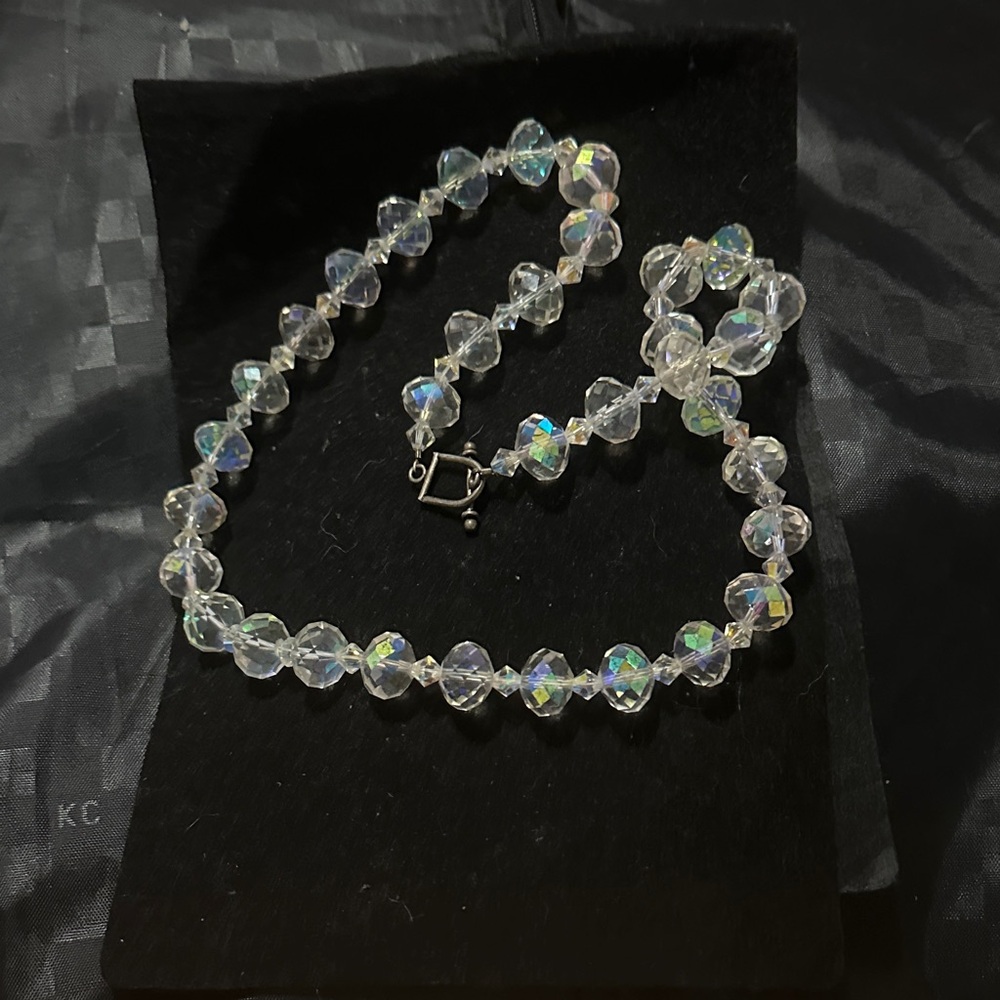 Elegant Crystal Beaded Necklace